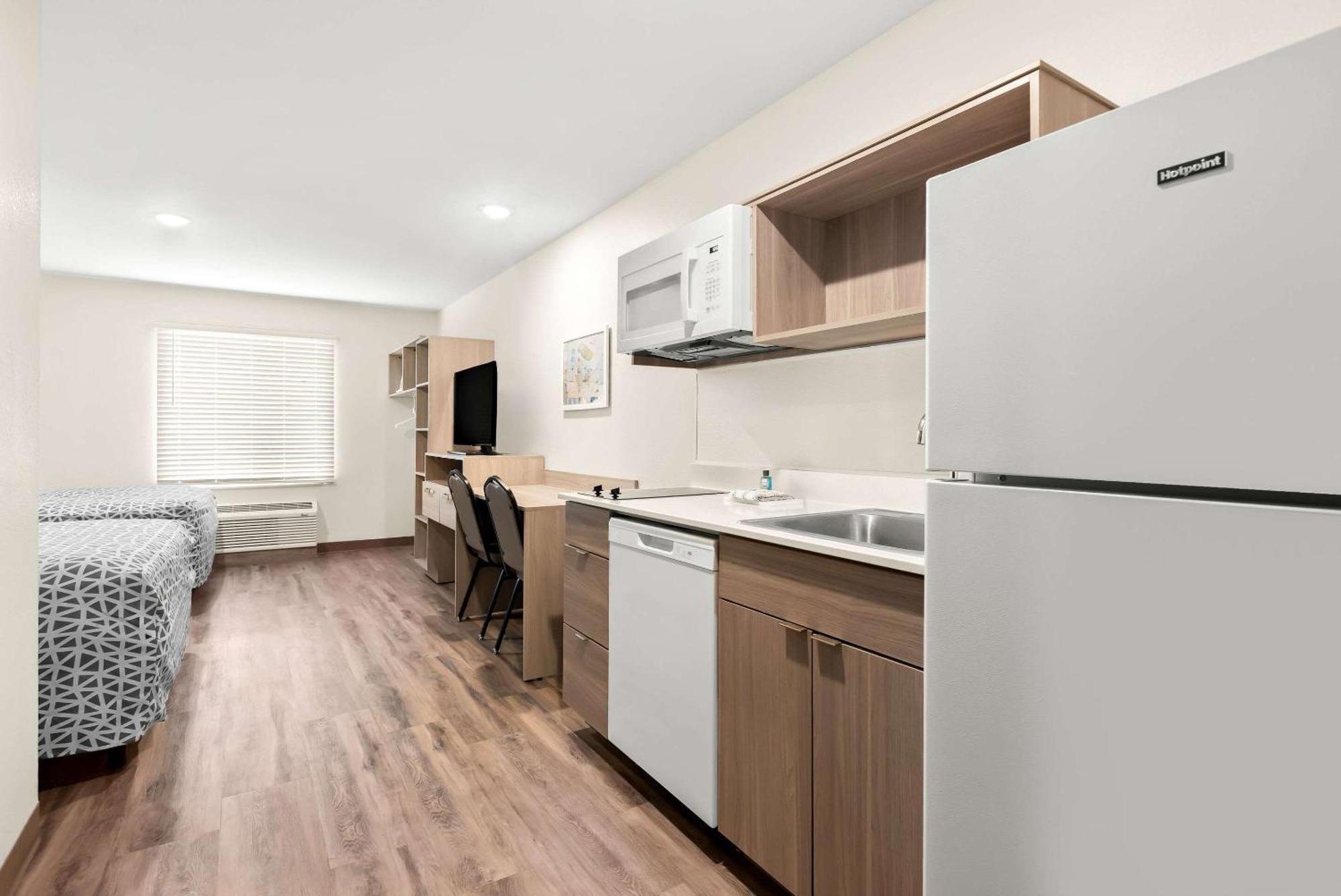 Woodspring Suites Savannah West Chatham Parkway Eksteriør billede