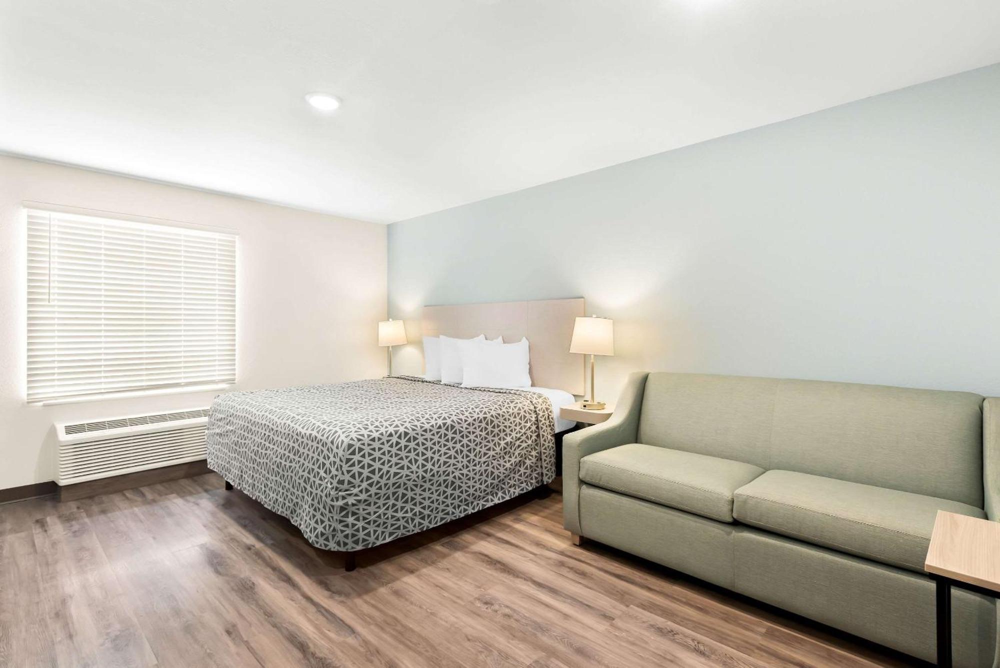 Woodspring Suites Savannah West Chatham Parkway Eksteriør billede