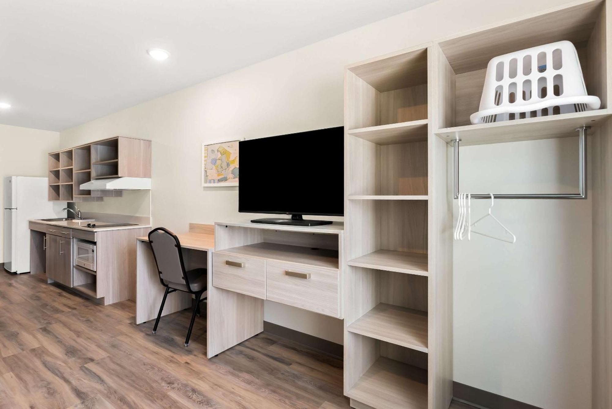 Woodspring Suites Savannah West Chatham Parkway Eksteriør billede