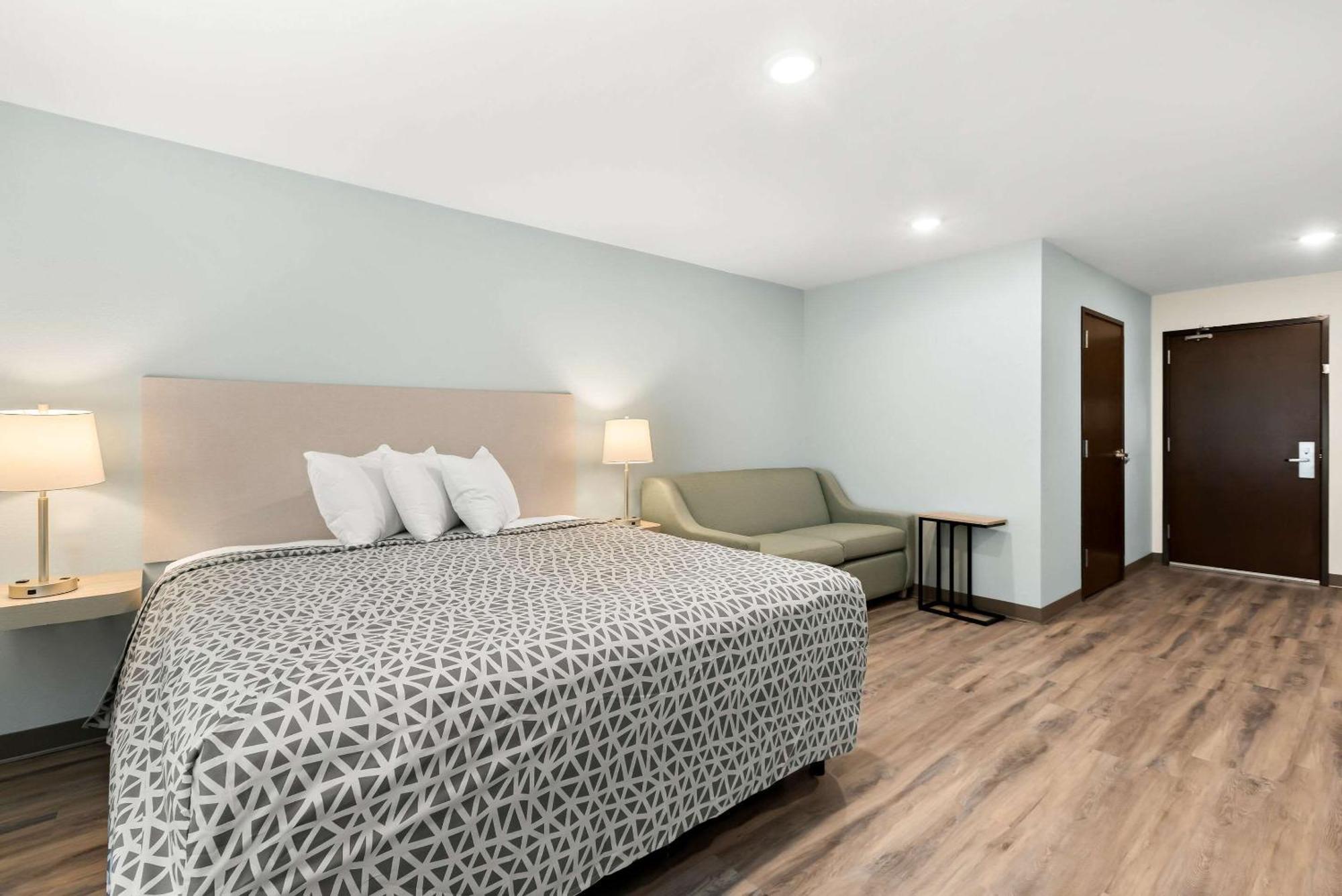Woodspring Suites Savannah West Chatham Parkway Eksteriør billede