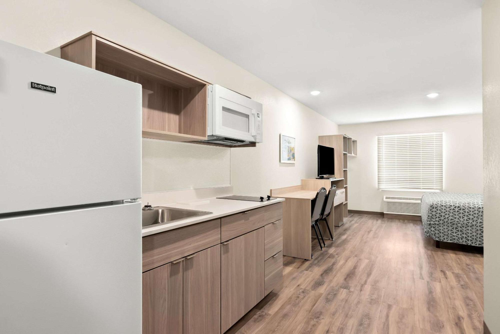 Woodspring Suites Savannah West Chatham Parkway Eksteriør billede
